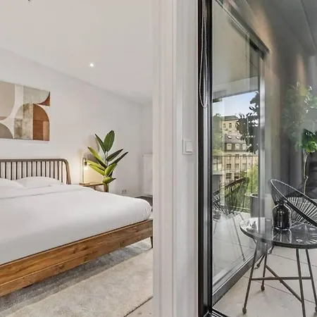 Luxurious 2br Apt With Balcony In Willa *
